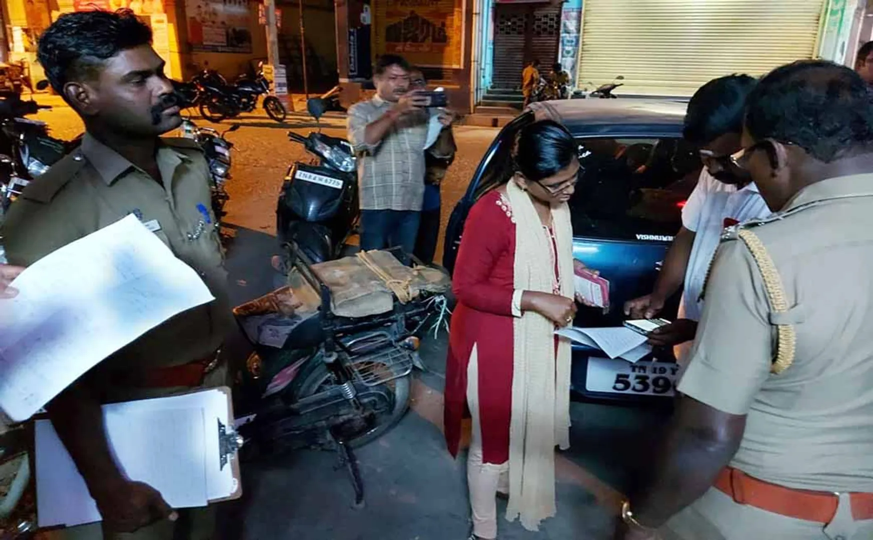sivakasi reporter incident police investigation 
